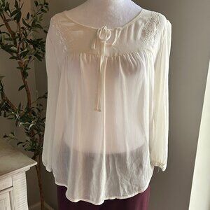Mossino Sheer Cream Blouse Mid-Length Sleeves Size Large